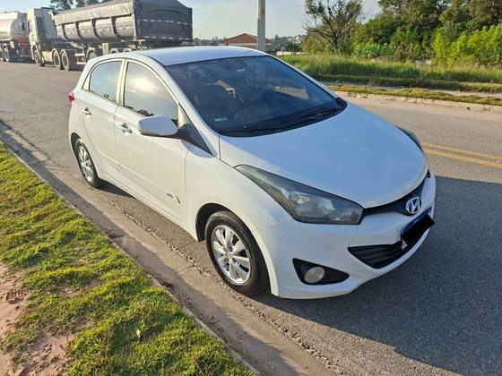 HYUNDAI HB20 1.6 COMFORT PLUS 16V FLEX 4P MANUAL